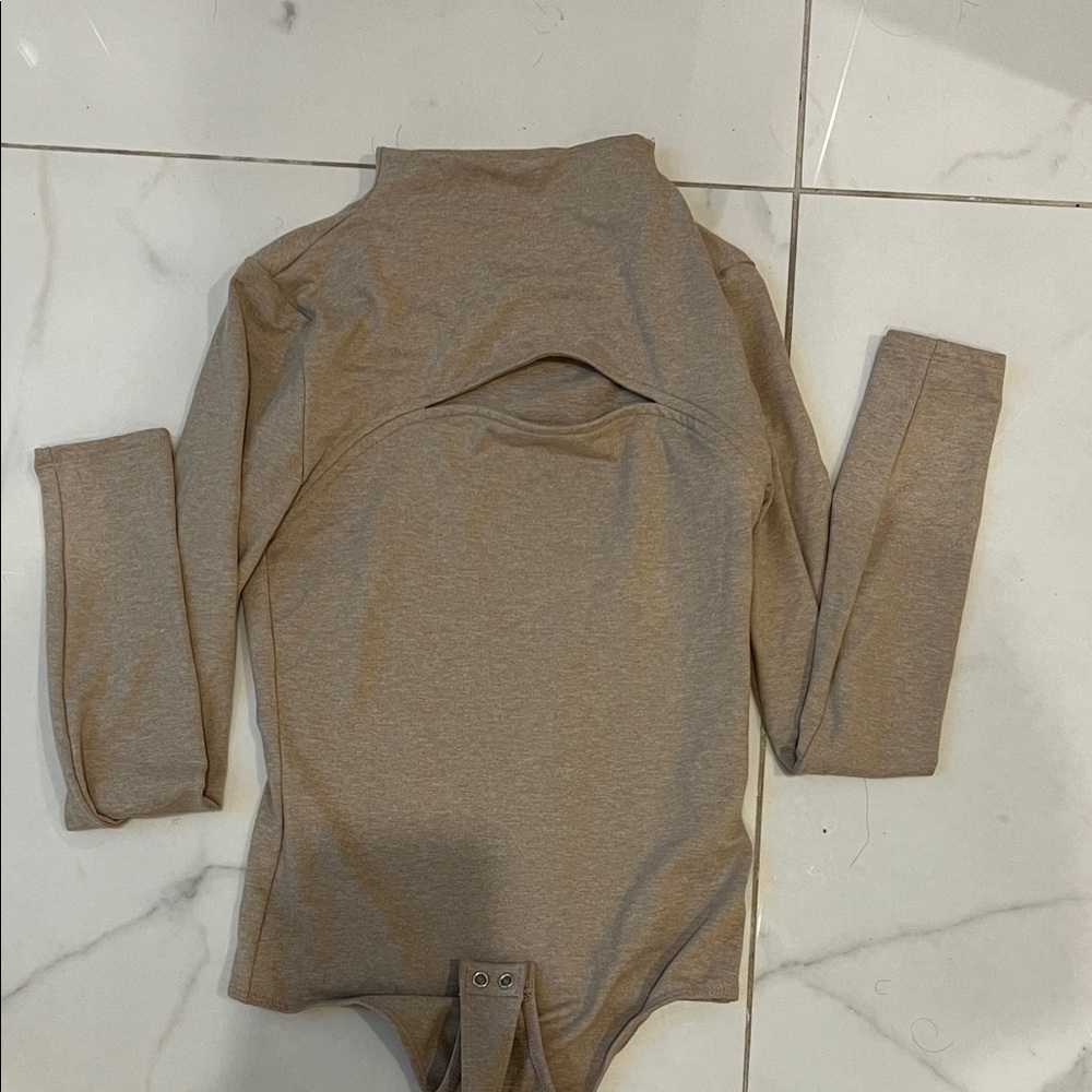 Express Bodysuit - Picture 4 of 5